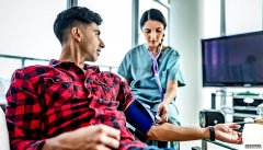 <b>沐鸣怎么样血压波动可能是心脏病的早期预警</b>